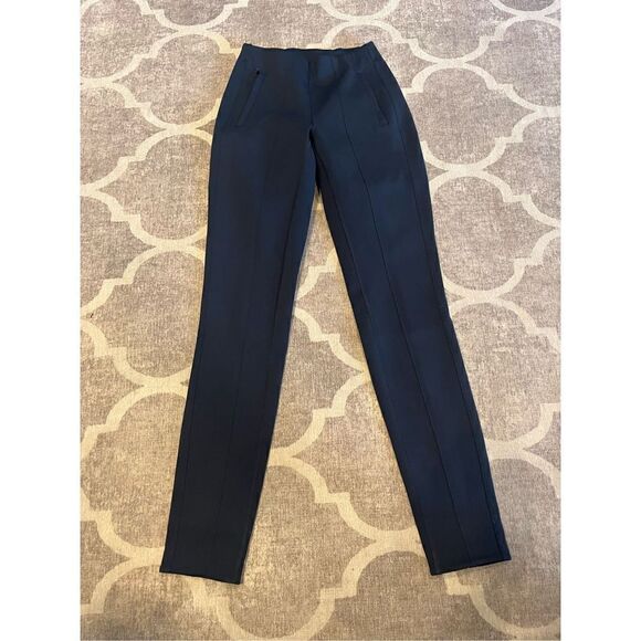 Lululemon full length pant leggings size 4 in navy with pockets